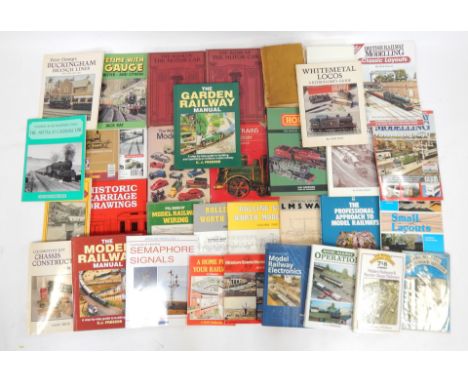 Model railway related books, to include 1960s bound editions of the Railway Modeller, Thompson (Vivien) Period Railway Modell