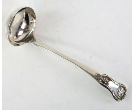 George IV Scottish silver toddy ladle in Queens pattern, Edinburgh 1822, 29 gr. 15 cm long         