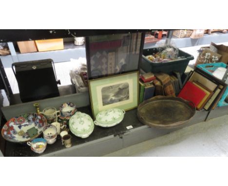 SHELF OF ITEMS TO INCLUDE FIRE SCREEN, PICTURE FRAMES, CHINA, CIDER POT, VEGETABLE DISHES, 2 BOXES OF ASSORTED BOOKS ETC