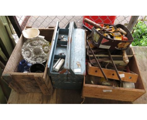 COLLECTION OF VINTAGE IRONMONGERY TOOLS, METALWARE ETC