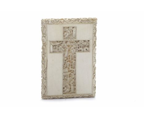 LATE 19TH CENTURY CHINESE IVORY CARD CASEwith a cross on either side carved with figures in an architectural setting, 11.5cm 