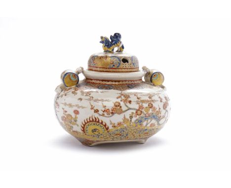 20TH CENTURY JAPANESE SATSUMA KORO the lid with foe dog finial, floral decoration overall, mark to base, 17cm high 