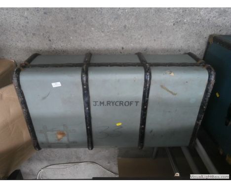 travel trunk