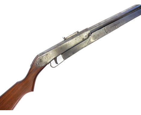 Daisy Model 25 air rifle with 18 inch barrel.No licence required to buy this item, purchaser must be over the age of 18. Cann