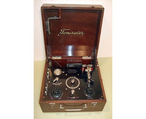 'TONISATOR'. P7627. INDUCED CURRENT COIL, electro-magnetic interrupter, voltage selector, min/max rotary knob, sweep arm spee