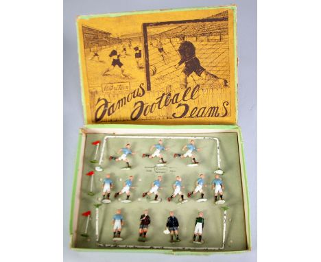 W. BRITAINS, EARLY TWENTIETH CENTURY BOXED FAMOUS FOOTBALL TEAMS SERIES 1904-24 MANCHESTER CITY, hollow cast lead hand painte