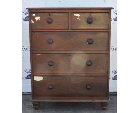 A Victorian mahogany chest of drawers, with two short and three long graduated drawers, on bun feet, H 120cm, W 94cm, D 48cmC