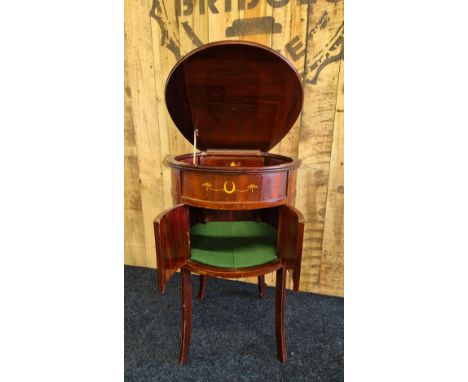 Antique Edwardian Resselbell Gramophone cabinet in the shape a horseshoe turned into a drinks cabinet. [80x53x54cm] 