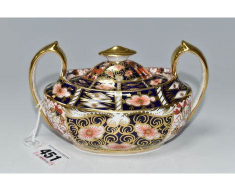 A ROYAL CROWN DERBY IMARI 2451 SUCRIER, with red printed backstamp and date cypher for 1921 (1) (Condition Report: appears in