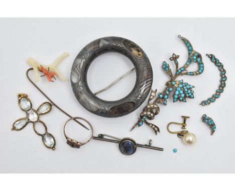 A SMALL BOX OF JEWELLERY, to include an AF white metal circular brooch set with banded agate panels (one missing and one has 