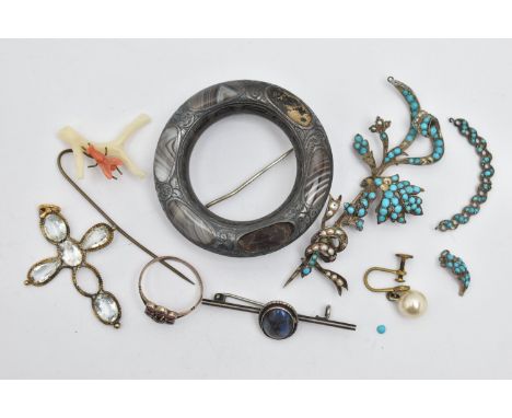 A SMALL BOX OF JEWELLERY, to include an AF white metal circular brooch set with banded agate panels (one missing and one has 