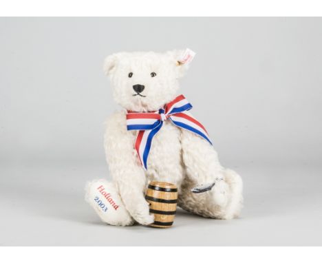 A Steiff limited edition for Holland Maatjes bear, 908 of 1500, in original bag with certificate, 2003