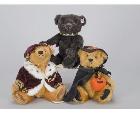 Three Steiff limited edition teddy bears, Teddy Bear Henry VIII, 164 until April 2010, with certificate, 2009; Halloween Witc