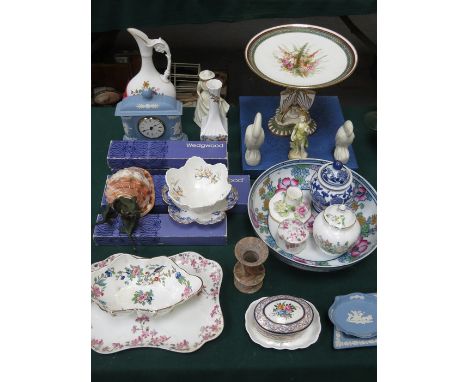 MIXED LOT OF CERAMICS INCLUDING ROYAL DOULTON TAZZA (AT FAULT), ROYAL WORCESTER, ETC.  ALSO CAMEO LIGHT, ETC. 