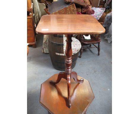 MAHOGANY TILT TOP TRIPOD TABLE 