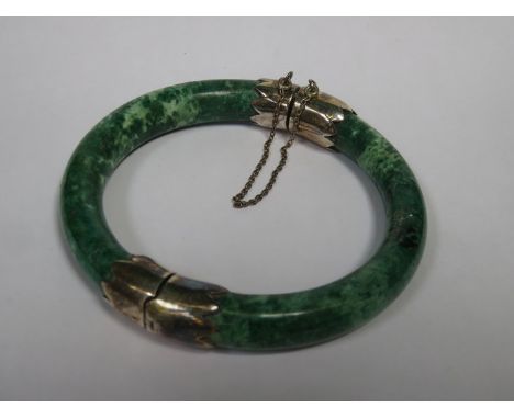SILVER AND JADE COLOURED SNAP BANGLE 