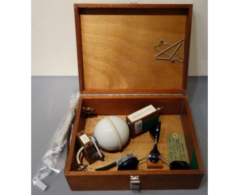 Anemometer and Labaratory Thermometers Condition Report Click here for further images, condition, auction times & delivery co