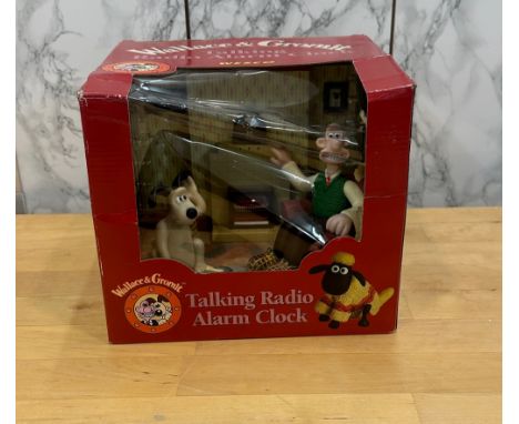 Wallace and Grommit talking radio alarm clock by Wesco 