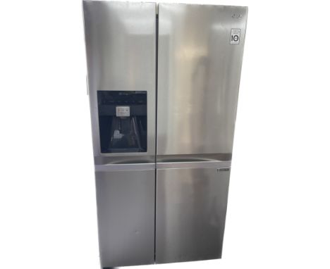 LG American style side by side fridge freezer model GSL545NSQV , working order 