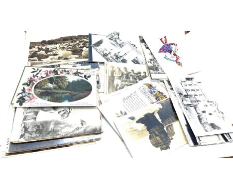 Old antique and vintage postcards approximately 600 plus 