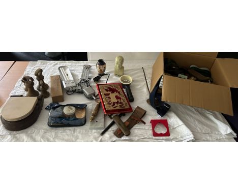 Selection of vintage miscellaneous to include brass weights, lamp etc 