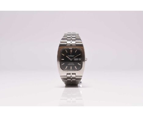 Omega: A gentleman's stainless steel bracelet watchModel: Constellation Reference: 168.0060Date: 1972Movement: 23-jewel Cal.1