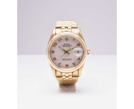 Rolex: A gentleman's 18ct gold bracelet watchModel: Oyster Perpetual Datejust Reference: 15238Date: 1989Movement: 31-jewel Ca