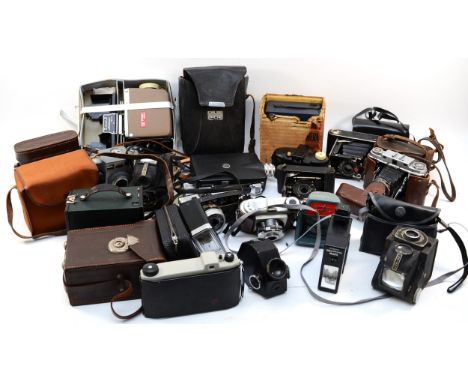 Nineteen vintage film cameras and video camcorders to include a Kodak Colorsnap 35, Ikonta M, a Viscount and a Pullin 35mm pr
