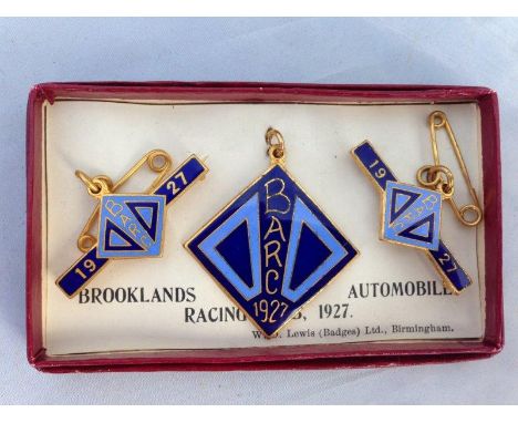 A rare Brooklands Automobile Racing Club no. 32a set of 1927 enamel badges, in excellent condition.