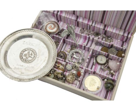 A collection of jewellery and other items, including some silver items of jewellery and costume items, a white metal Middle E