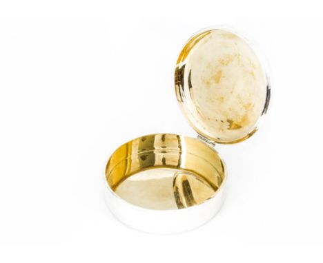 A modern Italian silver circular box by Fratelli Cacchione of Milan, plain polished hinged form with strike marks to undersid