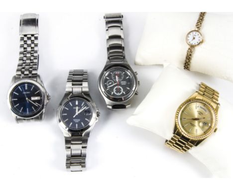 Three modern Seiko and two Rotary wristwatches, including a lady's 9ct gold Rotary and a gold plated gents, both boxed, and t