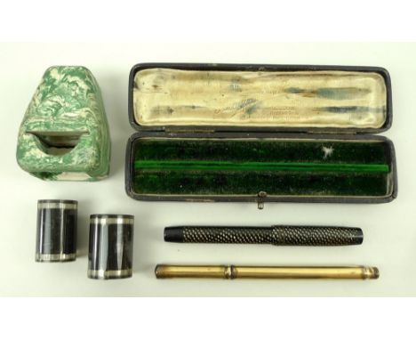 A vintage De La Rue Onoto fountain pen with 14ct gold nib and a gold plated Swan fountain pen, with 14 ct gold nib, together 