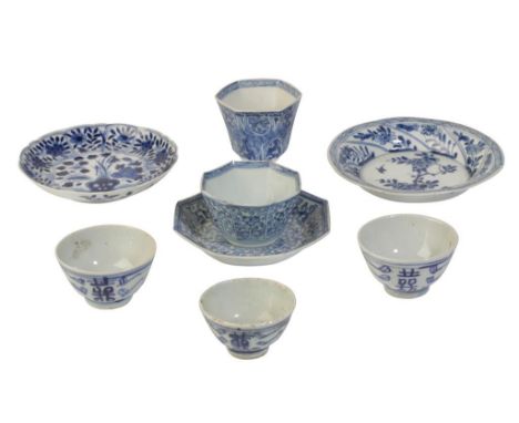 GROUP OF BLUE AND WHITE WARES, 18TH CENTURY, comprising a tea bowl &amp; saucer, four further tea bowls and a two saucers (7)
