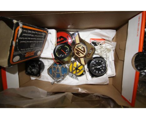 Box of assorted car badges inc RAC, AA and MG