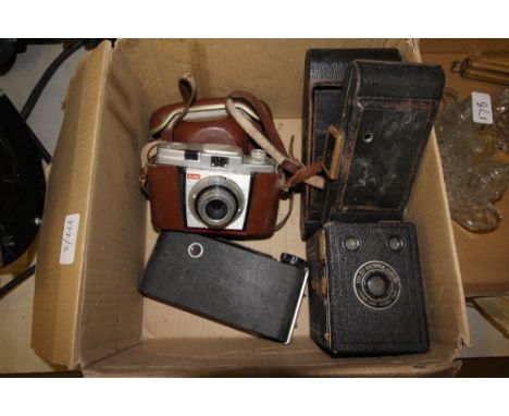 Box of vintage cameras inc Kodak