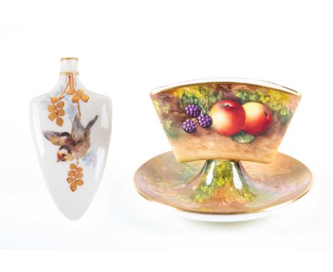 A Royal Worcester porcelain scent bottle (lacking stopper), of arrow head form with handpainted bird and foliate decoration, 