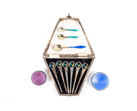 A set of six silver and enamel cocktail sticks surmounted by Cockerels, Aaron Lufkin Dennison, Birmingham 1926, in fitted cas