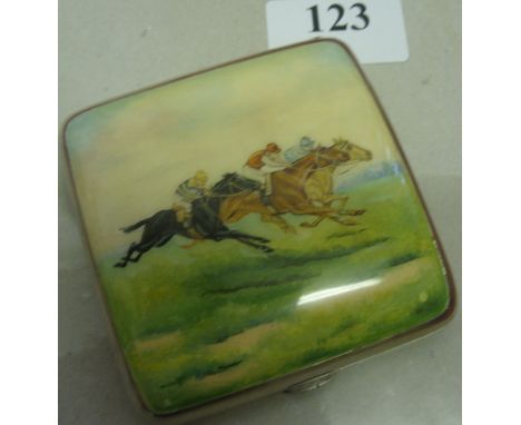 1919 Horse Racing, a decorative cigarette/vesta case, depicting 3 horses, being ridded out, a nice item, hallmarked silver, m