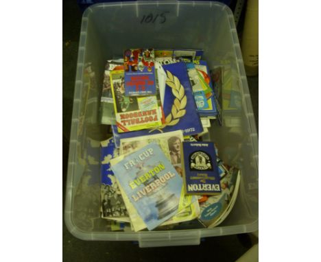 Everton, a collection of modern programmes, mainly from the 1970's and 1980's, some with team sheets, in addition are magazin
