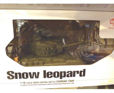 Heng Long 1/16 scale Snow Leopard radio control tank 