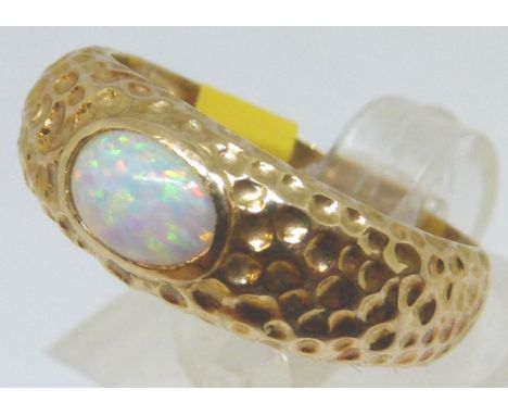 14ct gold opal solitaire, size M/N