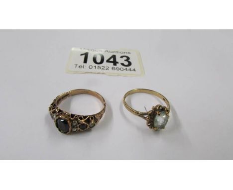 Two 9ct gold ring, both size O, 4.9 grams.