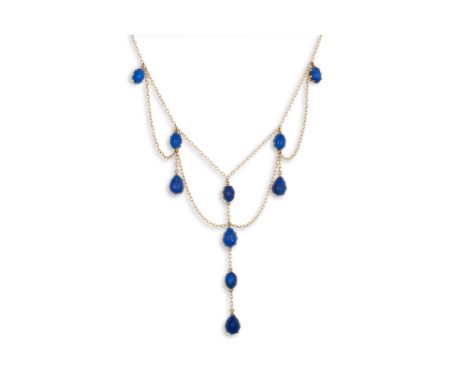 A LAPIS LAZULI FRINGE NECKLACE, gold chain links