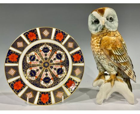 A Royal Crown Derby Imari palette 1128 pattern side plate, 21.5cm diameter, first quality; a German Karl Enns owl model, 25.5