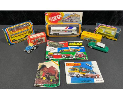 Toys &amp; Juvenalia - Corgi 284 Citroen SM, window boxed; Corgi 470 Disneyland bus, window boxed; Corgi Super 2008 Greyhound