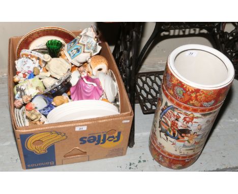 A box of miscellaneous ceramics to include Leonardo figurines, model of an owl, Wedgwood cabinet plates, Japanese six place c