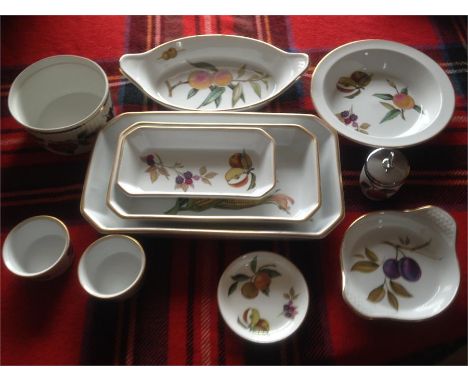 Royal Worcester Evesham pattern gold edged serving dishes.- 3 Rectangular, 2 Ramekins, 1 Egg Coddler, 1 Souffle, 4 more servi
