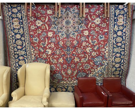 FINE CENTRAL PERSIAN ISFAHAN CARPET 380CMS X 285CMS