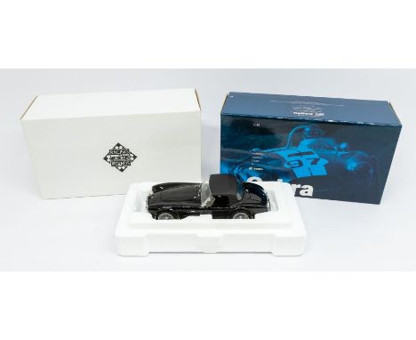 Exoto: A 1:18 Scale Model of a Racing Legends Cobra 260/289, Manufacturer Exoto. Boxed. Contents appear in a very good condit